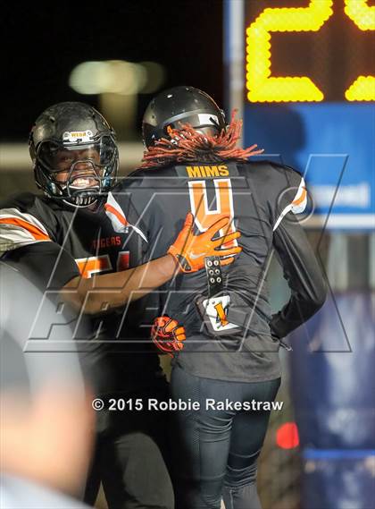 Thumbnail 2 in Seagoville vs. Lancaster (UIL 5A Bi-District Playoff) photogallery.