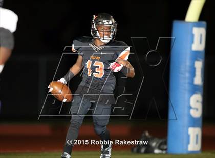 Thumbnail 3 in Seagoville vs. Lancaster (UIL 5A Bi-District Playoff) photogallery.
