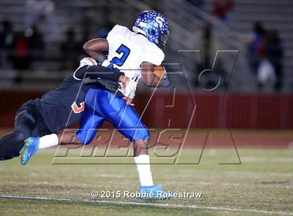 Thumbnail 1 in Seagoville vs. Lancaster (UIL 5A Bi-District Playoff) photogallery.