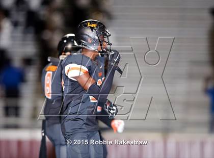 Thumbnail 3 in Seagoville vs. Lancaster (UIL 5A Bi-District Playoff) photogallery.