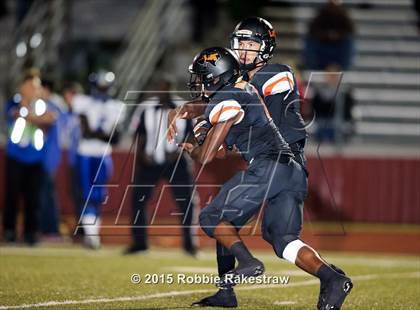 Thumbnail 1 in Seagoville vs. Lancaster (UIL 5A Bi-District Playoff) photogallery.