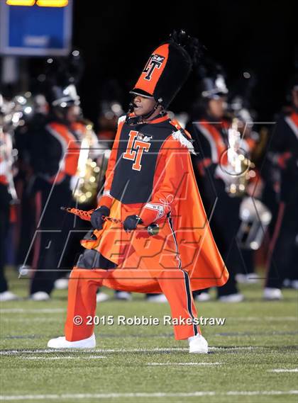 Thumbnail 3 in Seagoville vs. Lancaster (UIL 5A Bi-District Playoff) photogallery.