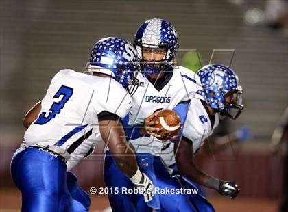 Thumbnail 3 in Seagoville vs. Lancaster (UIL 5A Bi-District Playoff) photogallery.
