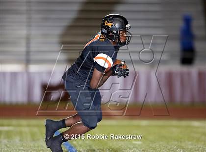 Thumbnail 1 in Seagoville vs. Lancaster (UIL 5A Bi-District Playoff) photogallery.