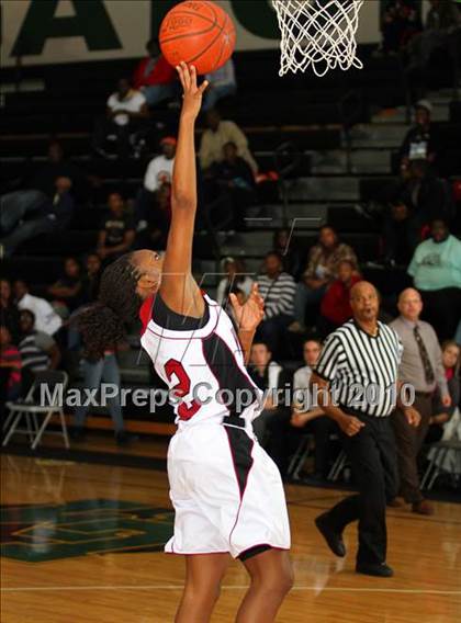 Thumbnail 1 in Wando v Eau Claire (Lake Marion Invitational Tournament 2010)  photogallery.