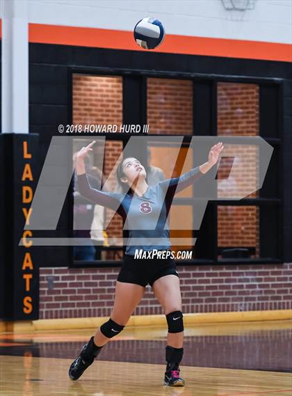 Thumbnail 3 in North Side vs. Granbury (UIL 5A Bi-District Playoff) photogallery.