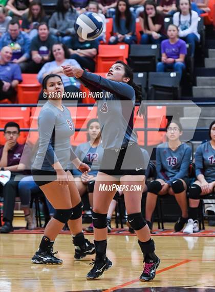 Thumbnail 1 in North Side vs. Granbury (UIL 5A Bi-District Playoff) photogallery.