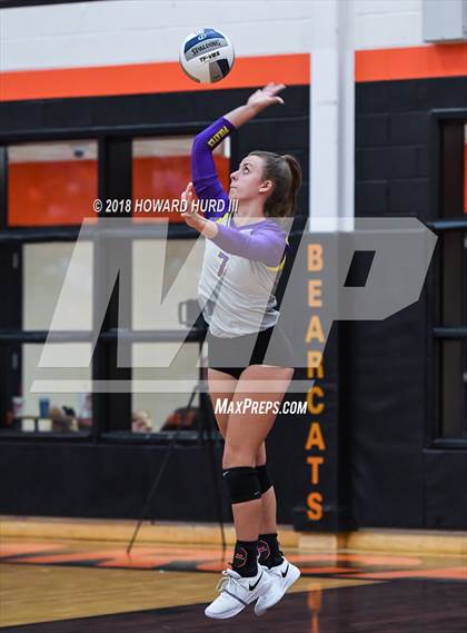 Thumbnail 3 in North Side vs. Granbury (UIL 5A Bi-District Playoff) photogallery.