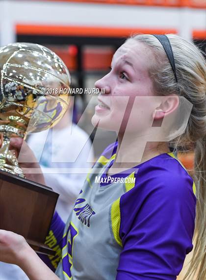 Thumbnail 1 in North Side vs. Granbury (UIL 5A Bi-District Playoff) photogallery.
