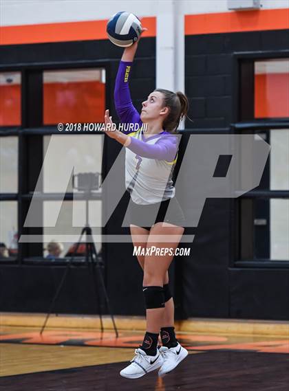 Thumbnail 2 in North Side vs. Granbury (UIL 5A Bi-District Playoff) photogallery.
