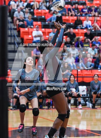 Thumbnail 1 in North Side vs. Granbury (UIL 5A Bi-District Playoff) photogallery.