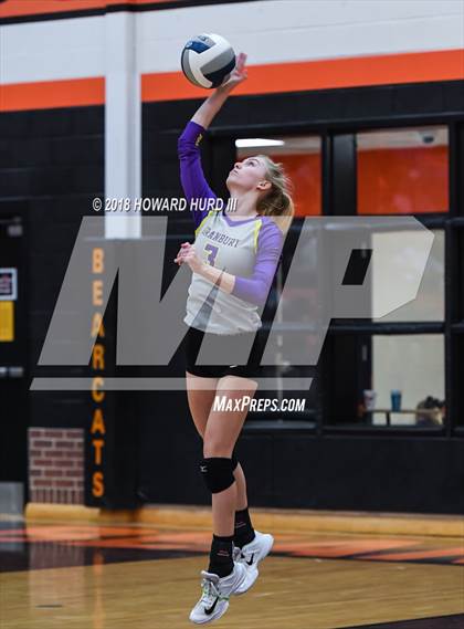 Thumbnail 3 in North Side vs. Granbury (UIL 5A Bi-District Playoff) photogallery.
