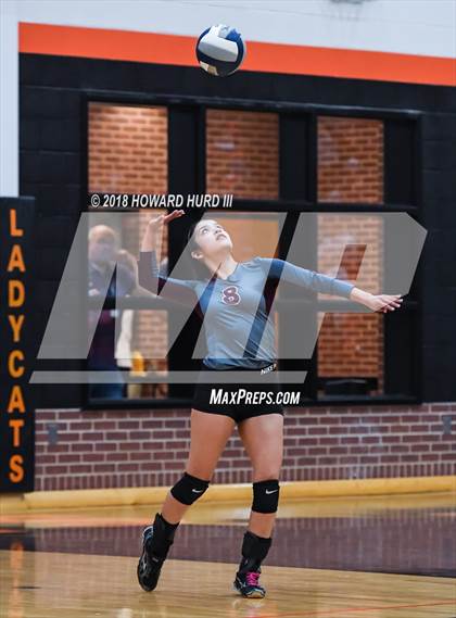 Thumbnail 1 in North Side vs. Granbury (UIL 5A Bi-District Playoff) photogallery.
