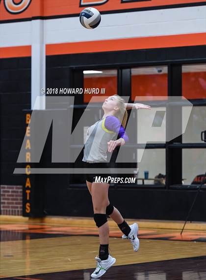 Thumbnail 2 in North Side vs. Granbury (UIL 5A Bi-District Playoff) photogallery.