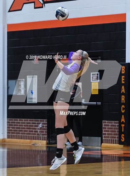 Thumbnail 2 in North Side vs. Granbury (UIL 5A Bi-District Playoff) photogallery.