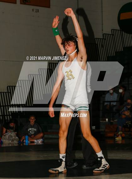 Thumbnail 2 in Royal vs Camarillo photogallery.