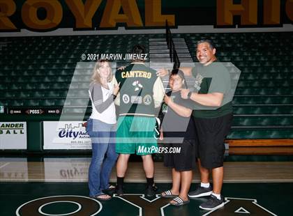 Thumbnail 3 in Royal vs Camarillo photogallery.