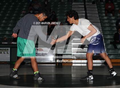 Thumbnail 2 in Royal vs Camarillo photogallery.