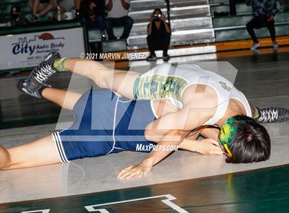 Thumbnail 3 in Royal vs Camarillo photogallery.