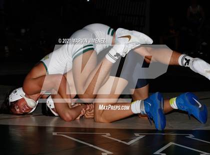 Thumbnail 3 in Royal vs Camarillo photogallery.