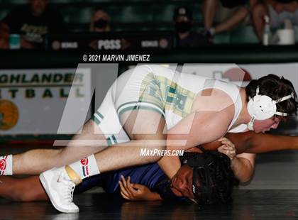 Thumbnail 3 in Royal vs Camarillo photogallery.