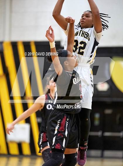 Thumbnail 2 in Oaks Christian @ Newbury Park photogallery.