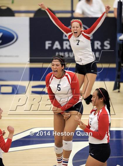 Thumbnail 1 in Mater Dei @ Redondo Union (CIF-SS D1AA Final) photogallery.
