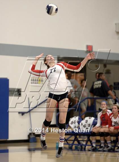 Thumbnail 2 in Mater Dei @ Redondo Union (CIF-SS D1AA Final) photogallery.