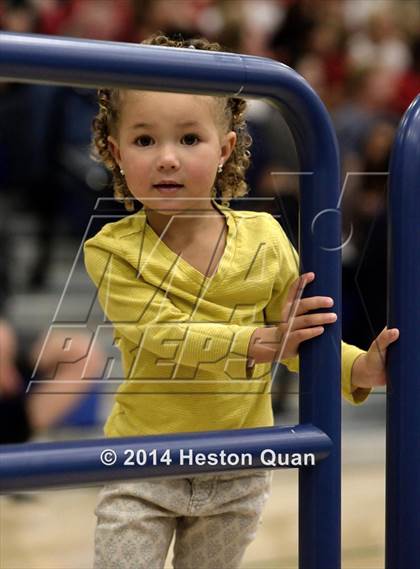 Thumbnail 2 in Mater Dei @ Redondo Union (CIF-SS D1AA Final) photogallery.