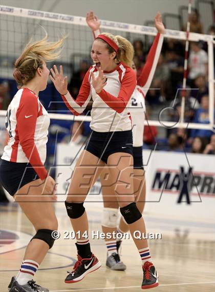 Thumbnail 1 in Mater Dei @ Redondo Union (CIF-SS D1AA Final) photogallery.