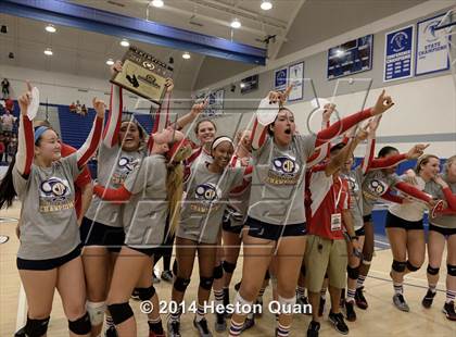 Thumbnail 2 in Mater Dei @ Redondo Union (CIF-SS D1AA Final) photogallery.