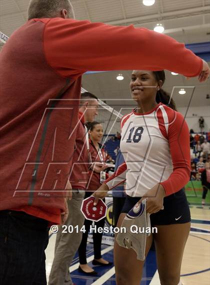 Thumbnail 3 in Mater Dei @ Redondo Union (CIF-SS D1AA Final) photogallery.