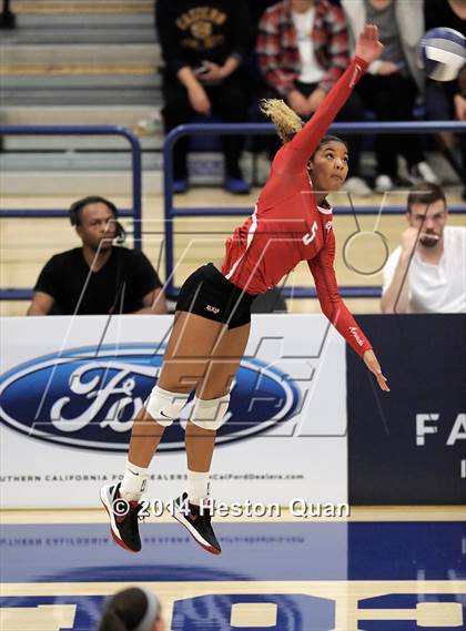Thumbnail 2 in Mater Dei @ Redondo Union (CIF-SS D1AA Final) photogallery.
