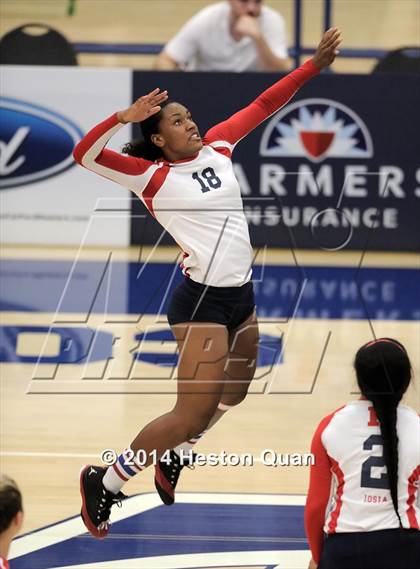 Thumbnail 1 in Mater Dei @ Redondo Union (CIF-SS D1AA Final) photogallery.