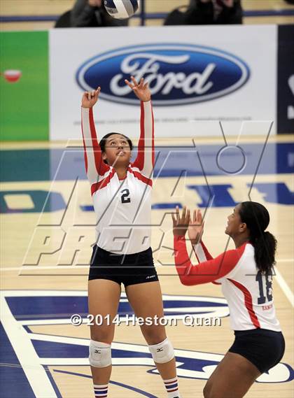 Thumbnail 2 in Mater Dei @ Redondo Union (CIF-SS D1AA Final) photogallery.