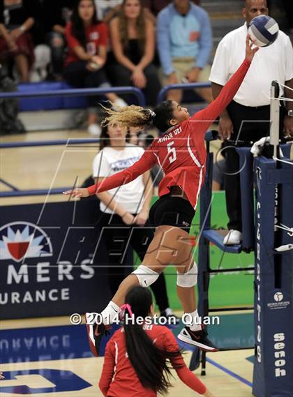 Thumbnail 1 in Mater Dei @ Redondo Union (CIF-SS D1AA Final) photogallery.