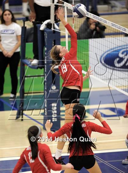 Thumbnail 1 in Mater Dei @ Redondo Union (CIF-SS D1AA Final) photogallery.