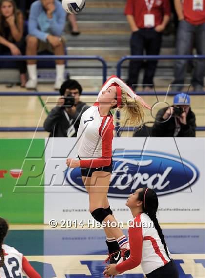 Thumbnail 2 in Mater Dei @ Redondo Union (CIF-SS D1AA Final) photogallery.