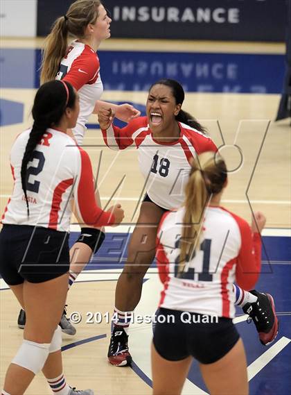 Thumbnail 1 in Mater Dei @ Redondo Union (CIF-SS D1AA Final) photogallery.