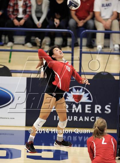 Thumbnail 2 in Mater Dei @ Redondo Union (CIF-SS D1AA Final) photogallery.