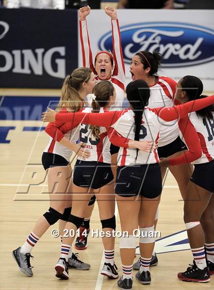 Thumbnail 3 in Mater Dei @ Redondo Union (CIF-SS D1AA Final) photogallery.