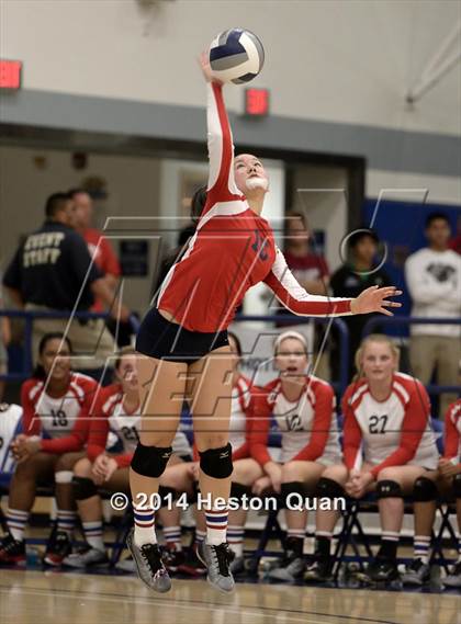 Thumbnail 2 in Mater Dei @ Redondo Union (CIF-SS D1AA Final) photogallery.