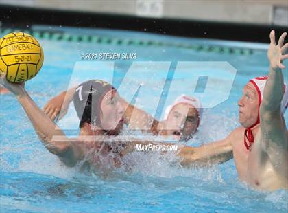 Thumbnail 3 in Cathedral Catholic @ Bishop's photogallery.