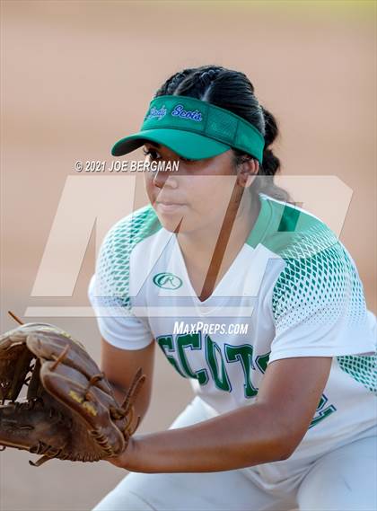 Thumbnail 3 in Highland @ Shafter (CIF Central Section D5 Final) photogallery.