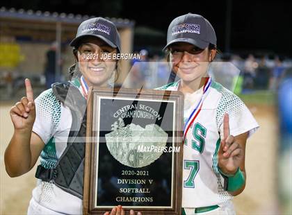 Thumbnail 2 in Highland @ Shafter (CIF Central Section D5 Final) photogallery.