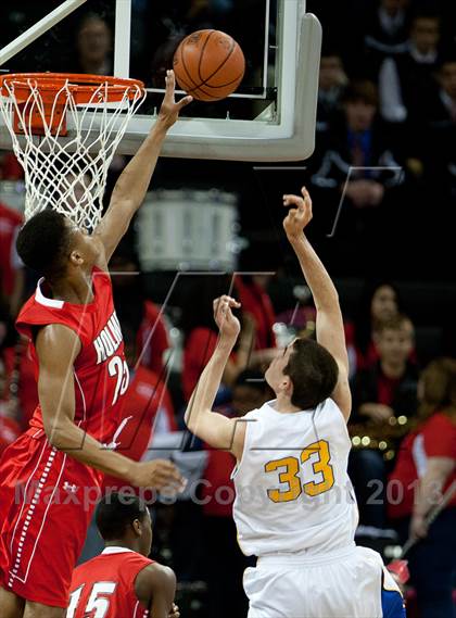 Thumbnail 2 in Holmes vs Newport Central Catholic (KHSAA Ninth Region) photogallery.