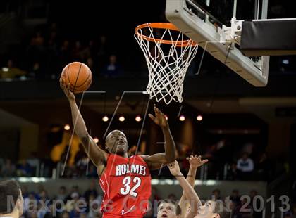 Thumbnail 3 in Holmes vs Newport Central Catholic (KHSAA Ninth Region) photogallery.