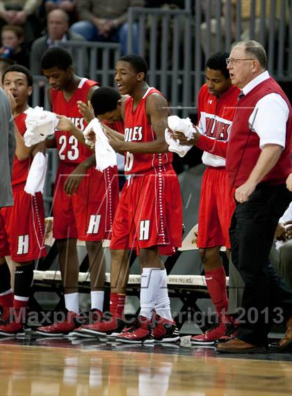 Thumbnail 3 in Holmes vs Newport Central Catholic (KHSAA Ninth Region) photogallery.
