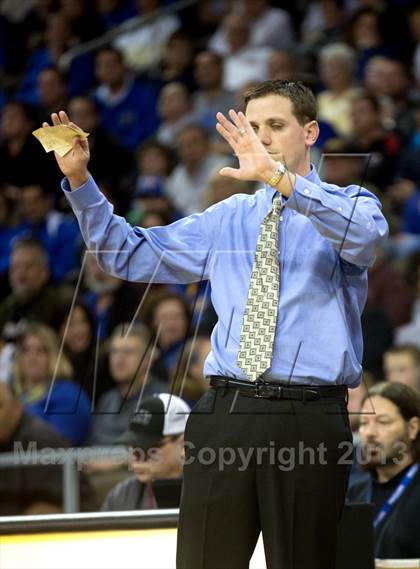 Thumbnail 1 in Holmes vs Newport Central Catholic (KHSAA Ninth Region) photogallery.