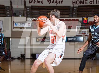 Thumbnail 2 in Petrolia vs. New Way Christian Academy (Fantasy of Lights) photogallery.